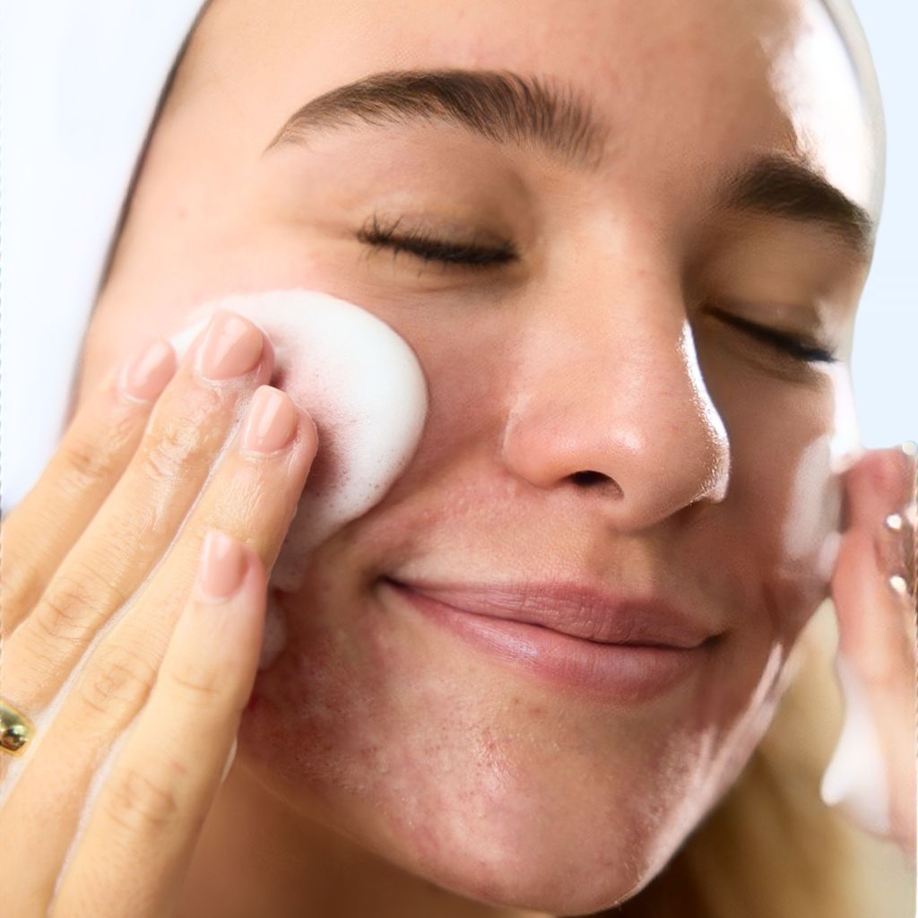 Salicylic Acid Cleanser - Image 6