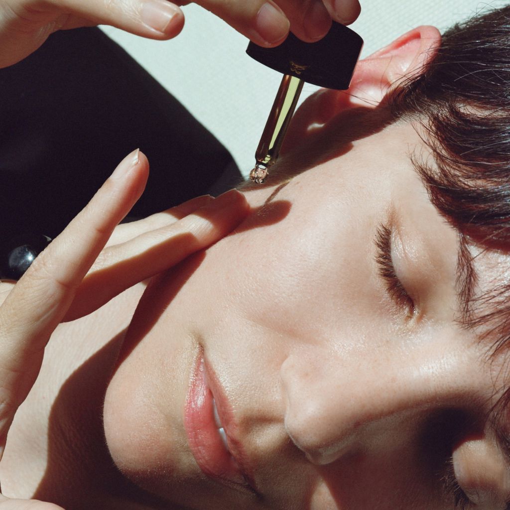 A.M.S Green Botanical Serum - Image 5